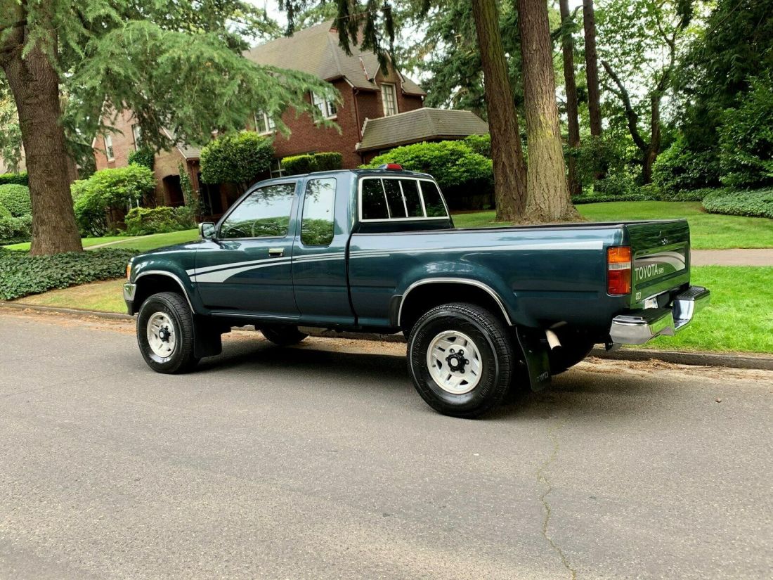 1994 Toyota Tacoma SR5 - photo 3