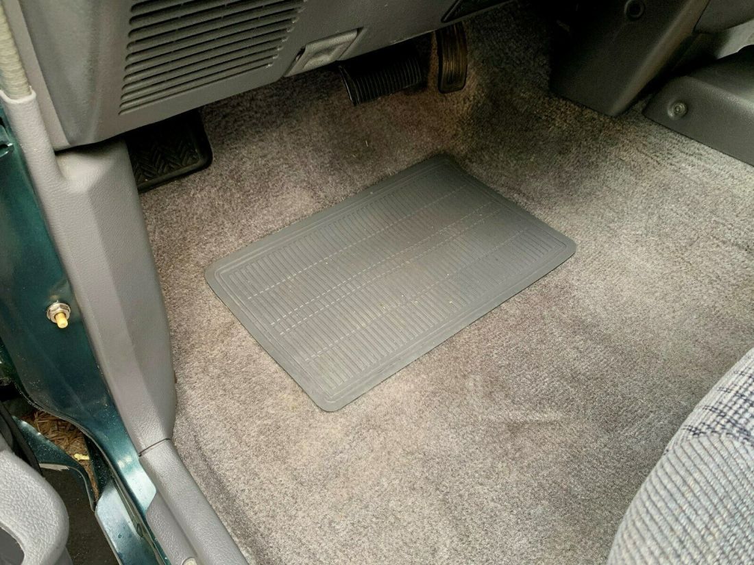1994 Toyota Tacoma SR5 - photo 9