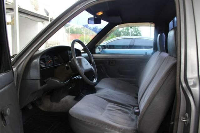 1994 Toyota Pickup Pick up - photo 9