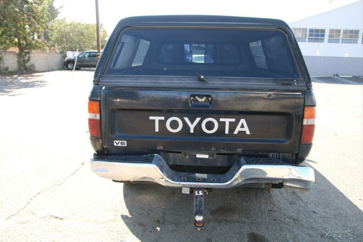 1994 Toyota 4WD Trucks DX V6 - photo 4