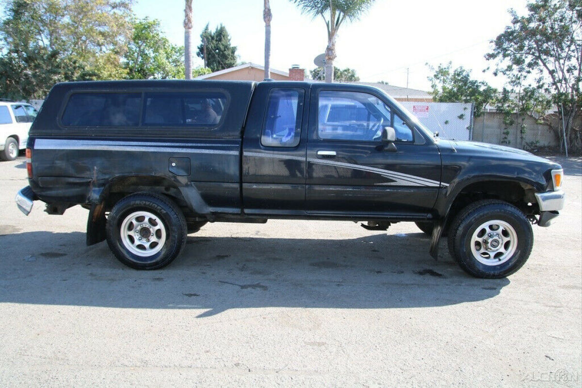 1994 Toyota 4WD Trucks DX V6 - photo 6