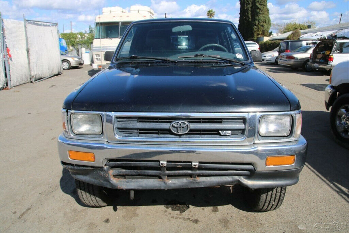 1994 Toyota 4WD Trucks DX V6 - photo 8