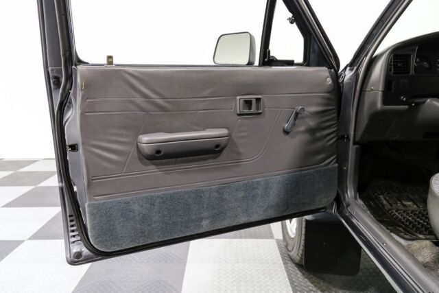 1994 Toyota Pickup V6 4x4 - photo 13