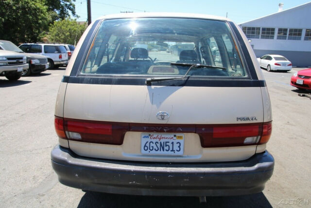 1994 Toyota Previa DX - photo 4
