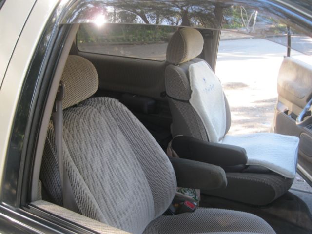 1994 Toyota Previa LE - photo 13