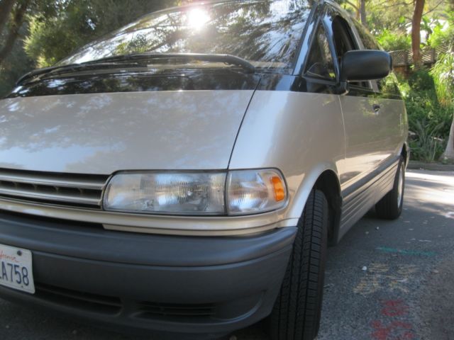 1994 Toyota Previa LE - photo 7