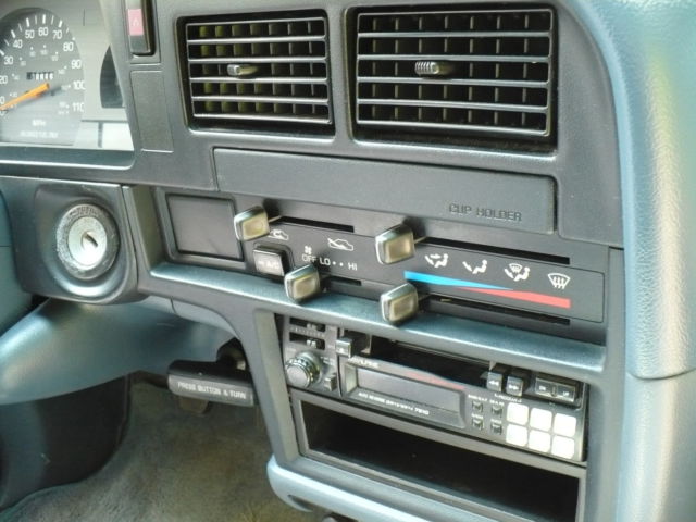 1994 Toyota Rear Wheel Drive Pickup Truck Basic/Standard Model - photo 4