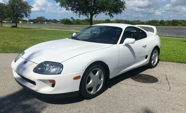 1994 Toyota Supra Twin Turbo Hatchback 2-door - photo 2