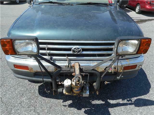 1994 Toyota T100 ***MECHANIC SPECIAL*** RUNS 5 SPEED MANUAL TACOMA - photo 2