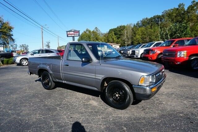 1994 Toyota Truck DX - photo 2