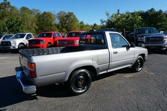1994 Toyota Truck DX - photo 3