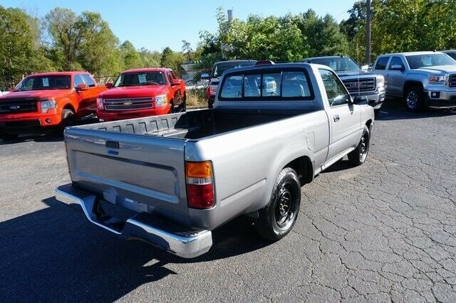 1994 Toyota Truck DX - photo 4