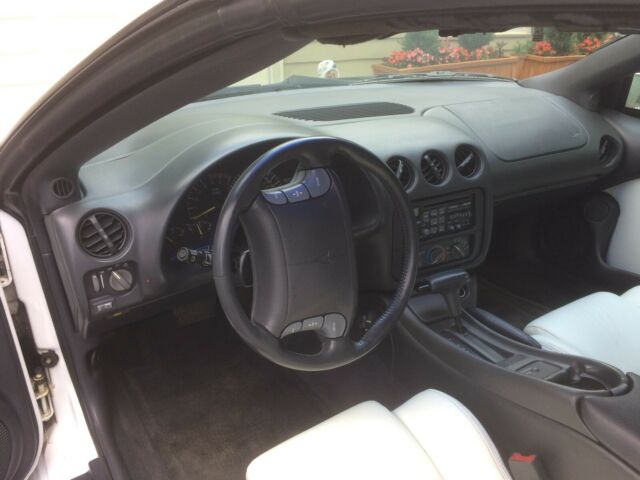 1994 Pontiac Trans Am 25th Anniversary Convertible - photo 12