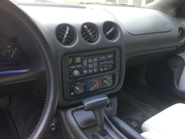 1994 Pontiac Trans Am 25th Anniversary Convertible - photo 13