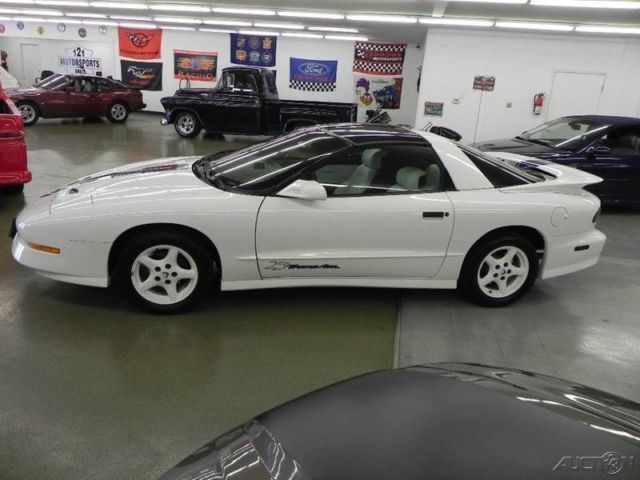 1994 Pontiac Firebird Trans Am - photo 11