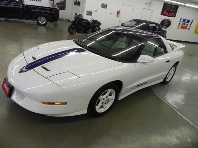 1994 Pontiac Firebird Trans Am - photo 3