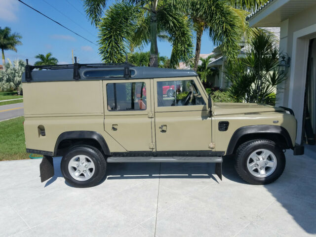1994 Land Rover Defender wagon