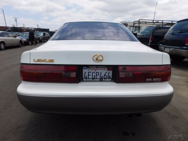 1994 Lexus ES - photo 2