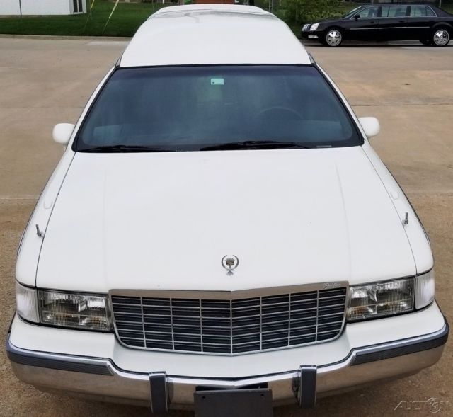1994 Cadillac Fleetwood - photo 2