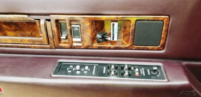 1994 Cadillac Fleetwood - photo 9