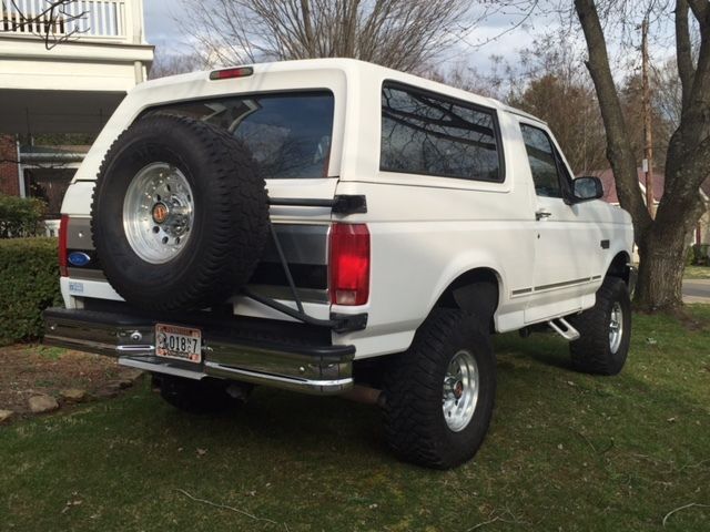 1994 Ford Bronco XLT - photo 3