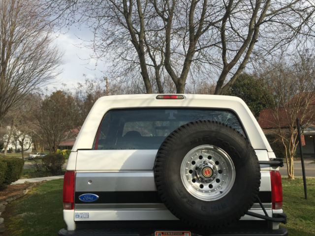 1994 Ford Bronco XLT - photo 7