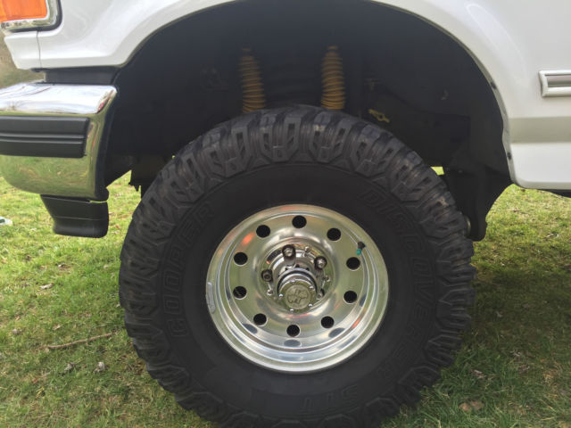 1994 Ford Bronco XLT - photo 8