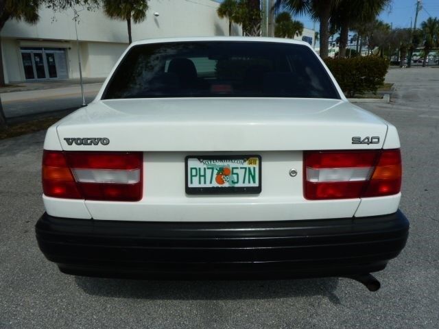 1994 Volvo 940 Turbo Sedan 4D - photo 7