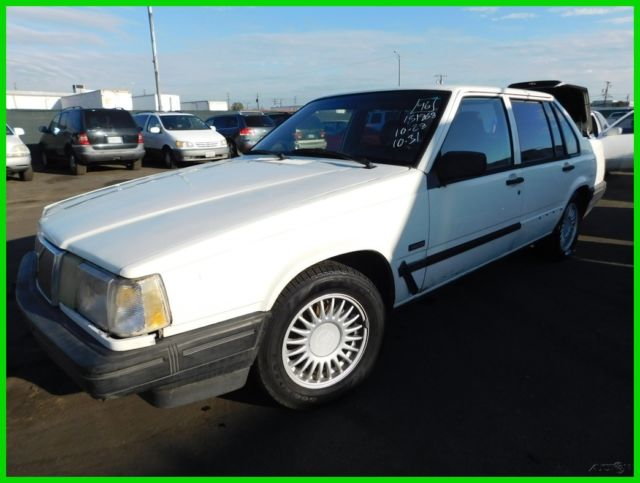 1994 Volvo 940 Used 2.3L I4 8V Automatic Sedan NO RESERVE 1994 Volvo 940 T Sedan 4-Door