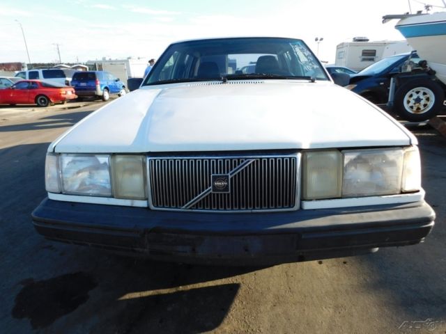 1994 Volvo 940 T Sedan 4-Door - photo 2