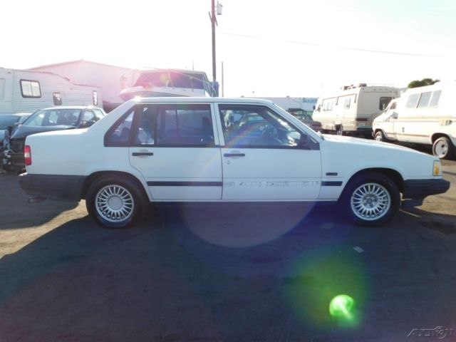 1994 Volvo 940 T Sedan 4-Door - photo 7