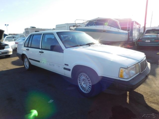 1994 Volvo 940 T Sedan 4-Door - photo 8