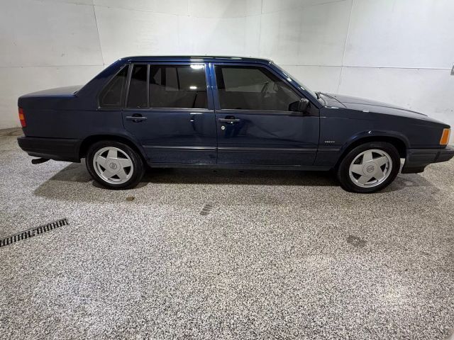 1994 Volvo 940 Turbo Sedan 4D - photo 5
