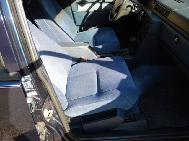 1994 Volvo 940 Turbo sedan - photo 11