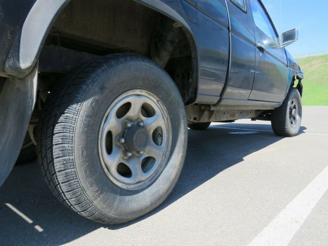 1994 Nissan Other Pickups XE - photo 11
