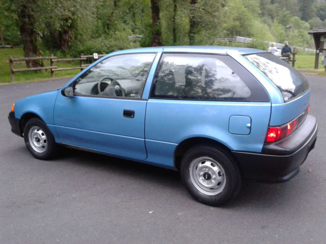 1994 Geo Metro XFI - photo 2