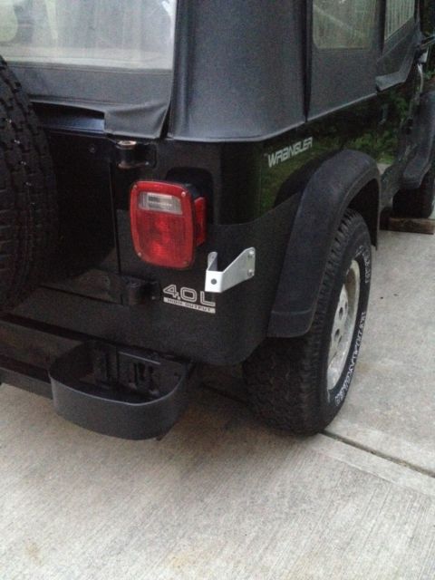 1994 Jeep Wrangler SE Sport Utility 2-Door - photo 3