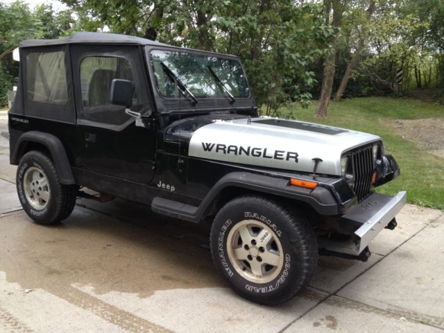 1994 Jeep Wrangler SE Sport Utility 2-Door - photo 6