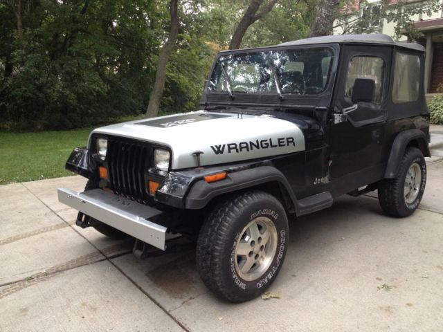 1994 Jeep Wrangler SE Sport Utility 2-Door - photo 8