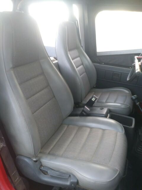 1994 Jeep Wrangler SE Sport - photo 4