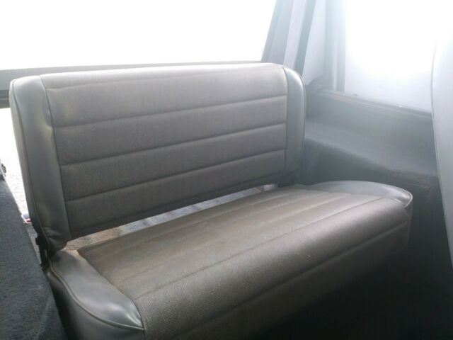 1994 Jeep Wrangler SE Sport - photo 5