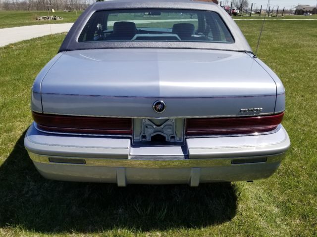 1995 Buick Roadmaster limited - photo 4