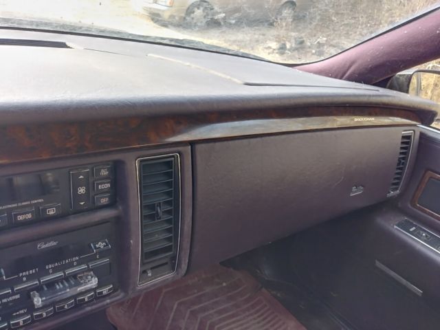 1995 Cadillac Fleetwood BROUGHAM - photo 9