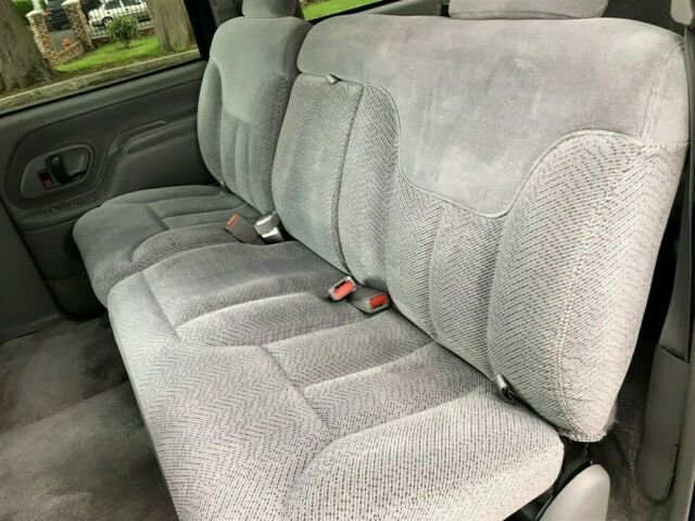1994 Chevrolet Suburban LS - photo 12