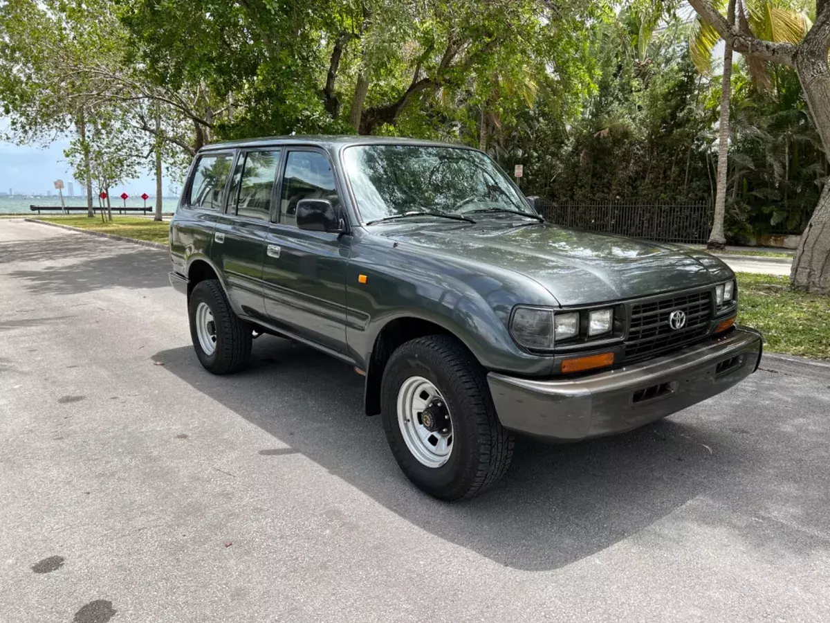 1995 Land Cruiser Standard Version (Poor man's package) 5 speed manual 1900 Toyota Land Cruiser