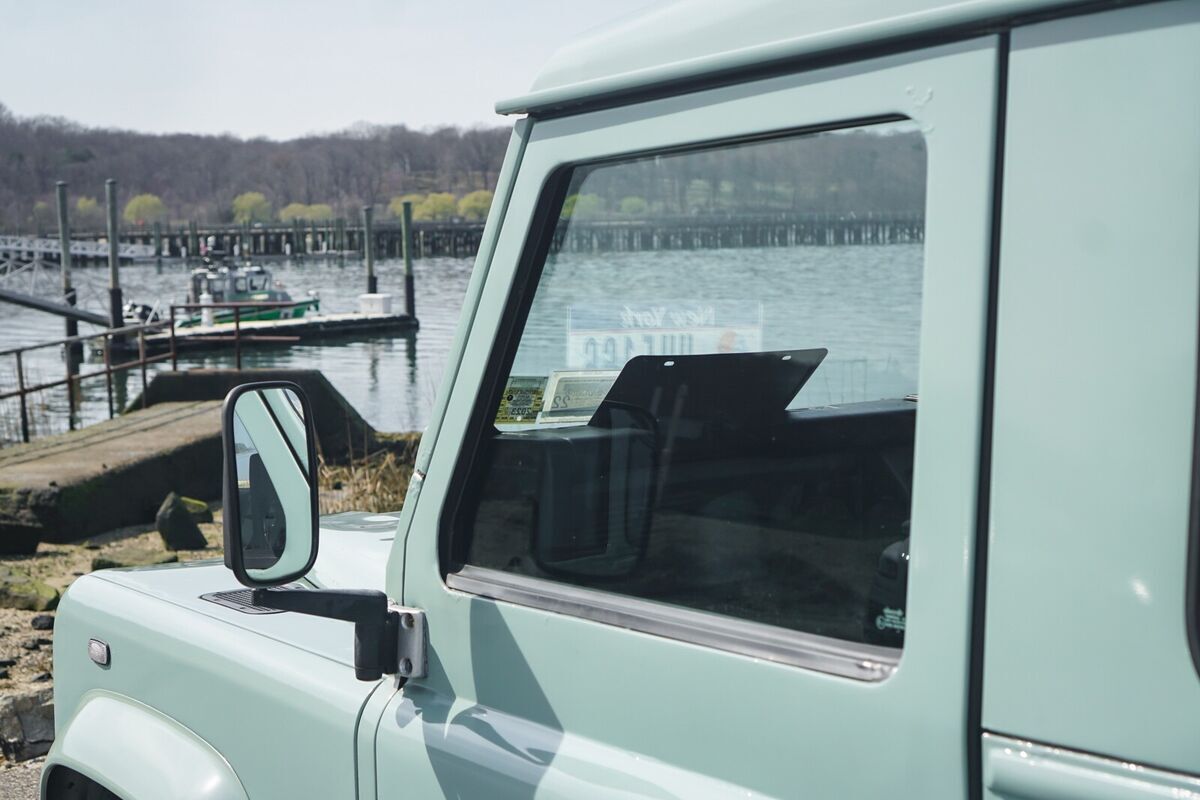 1900 Land Rover Defender Defender 90 300TDi ROW - photo 6