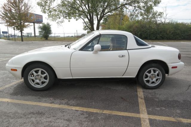 1995 Mazda MX-5 Miata 2D Convertible - photo 4