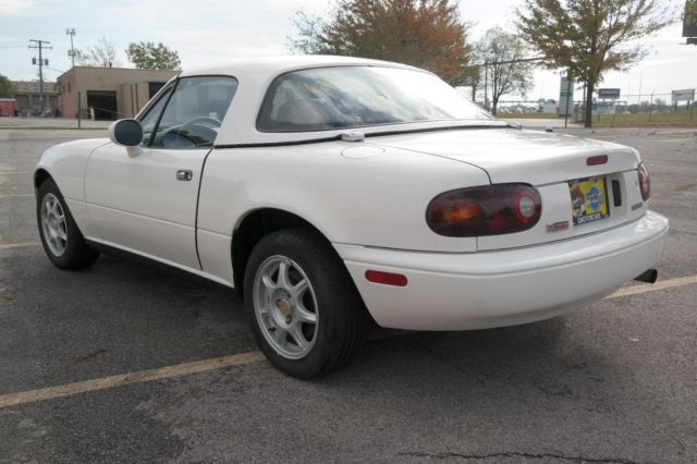 1995 Mazda MX-5 Miata 2D Convertible - photo 5