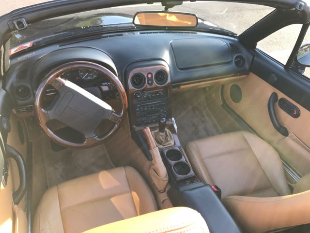 1995 Mazda MX-5 Miata M Edition Convertible 2-Door - photo 4