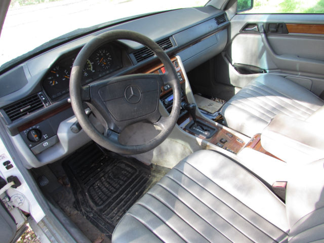 1995 Mercedes-Benz E-Class - photo 9